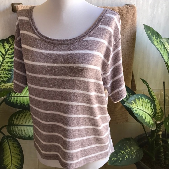 Tan and cream striped top - Picture 2 of 4